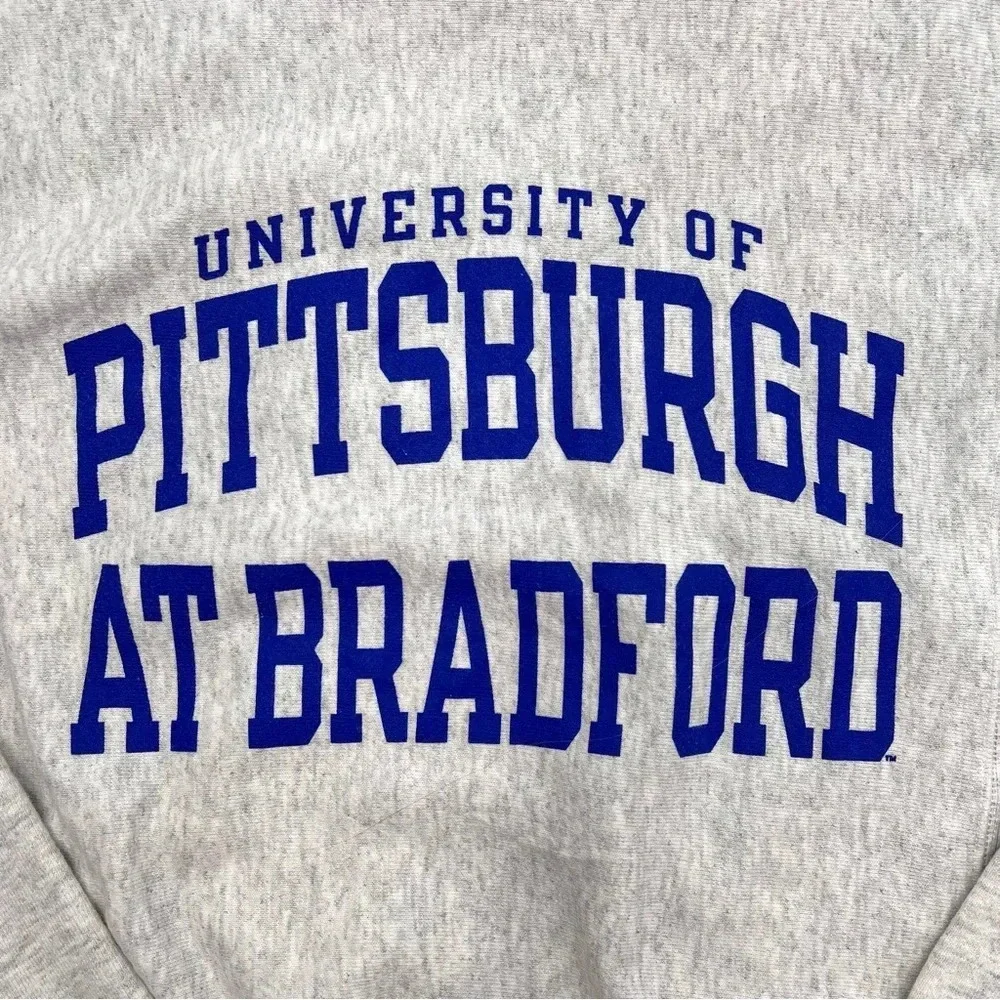 University‎ of Pittsburgh at Bradford Crewneck Men’s XS Sweatshirt Pullover Gray